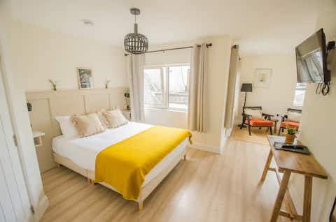 Rookery Lane Studio 4 Sunset Room