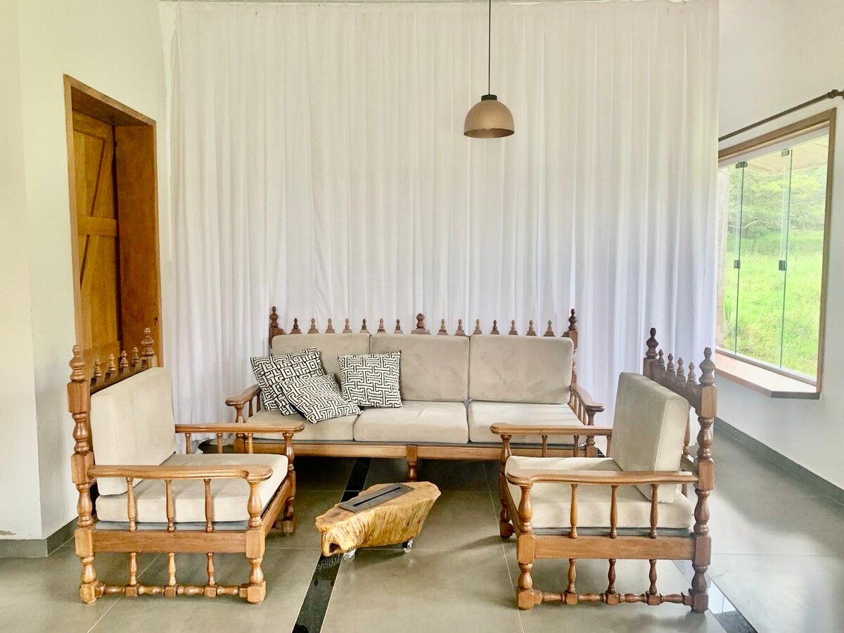 Airbnb em destaque: House with Jacuzzi in Barra/Capitólio MG em São José Da Barra