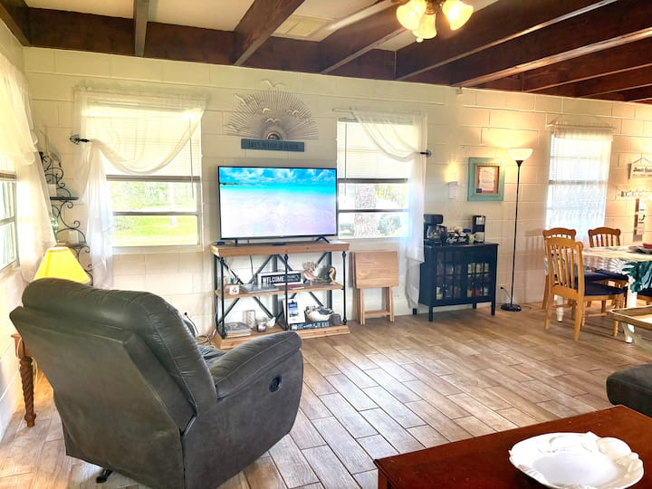 “Simpler Times” In The Pines! Fully Stocked Home! - Dauphin Island, AL