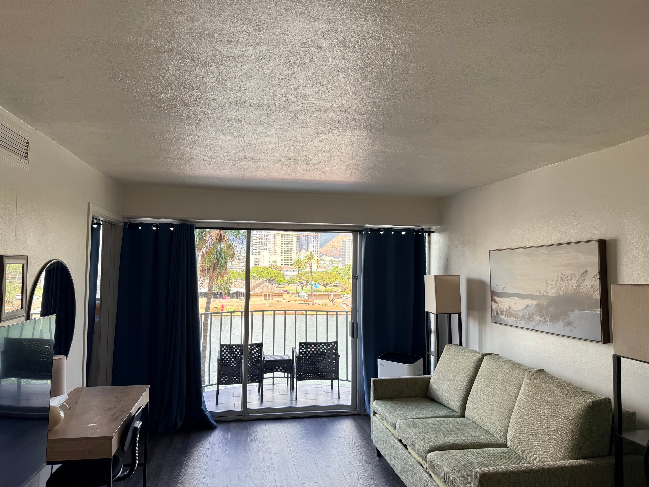 Family Waikiki Apt sleeps 5 FREE parking - Image 5