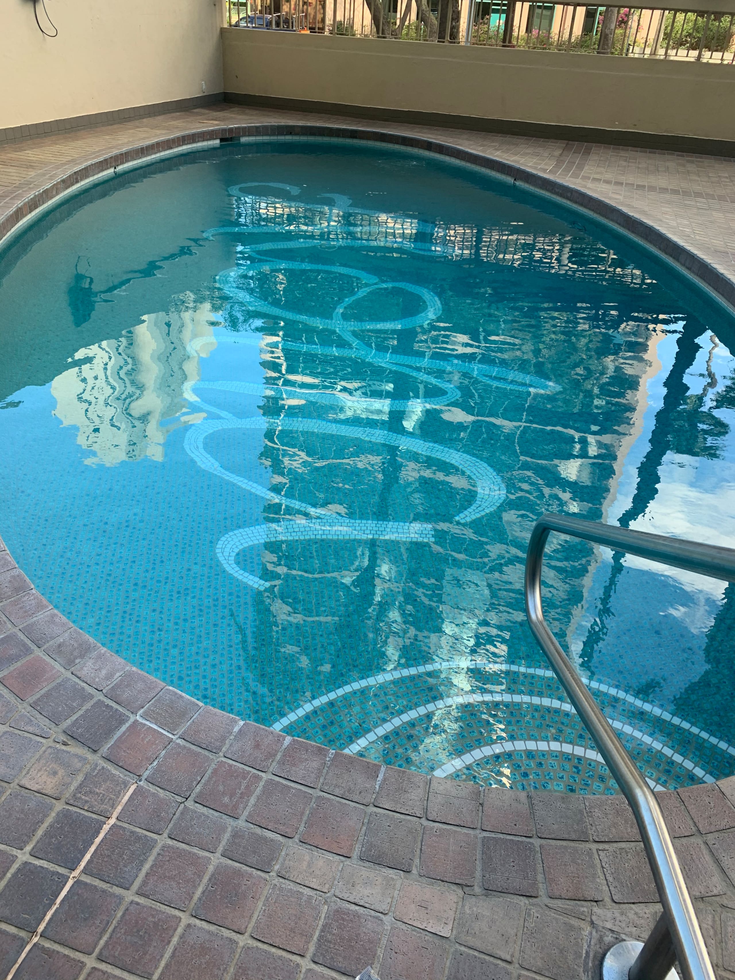 Family Waikiki Apt sleeps 5 FREE parking - Image 36