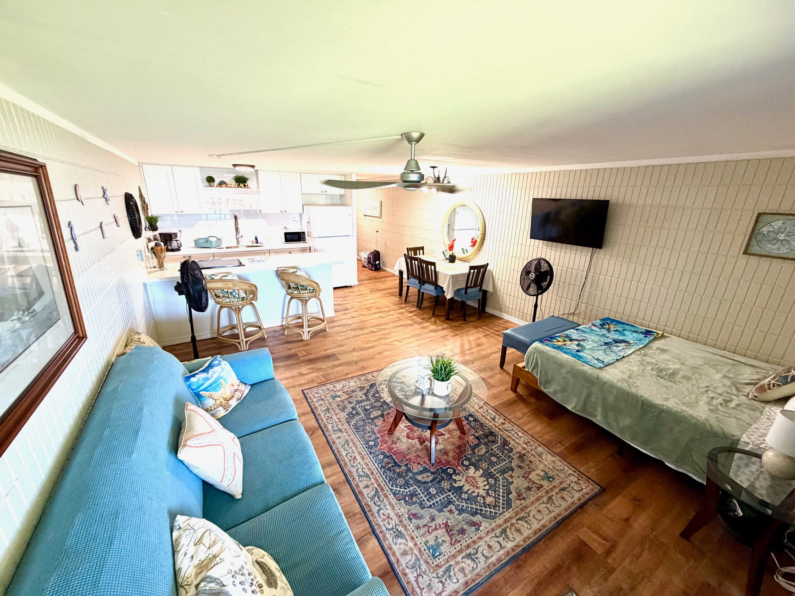 Condo in Hauula · ★4.75 · 1 bedroom · 2 beds · 1 private bath - Image 9