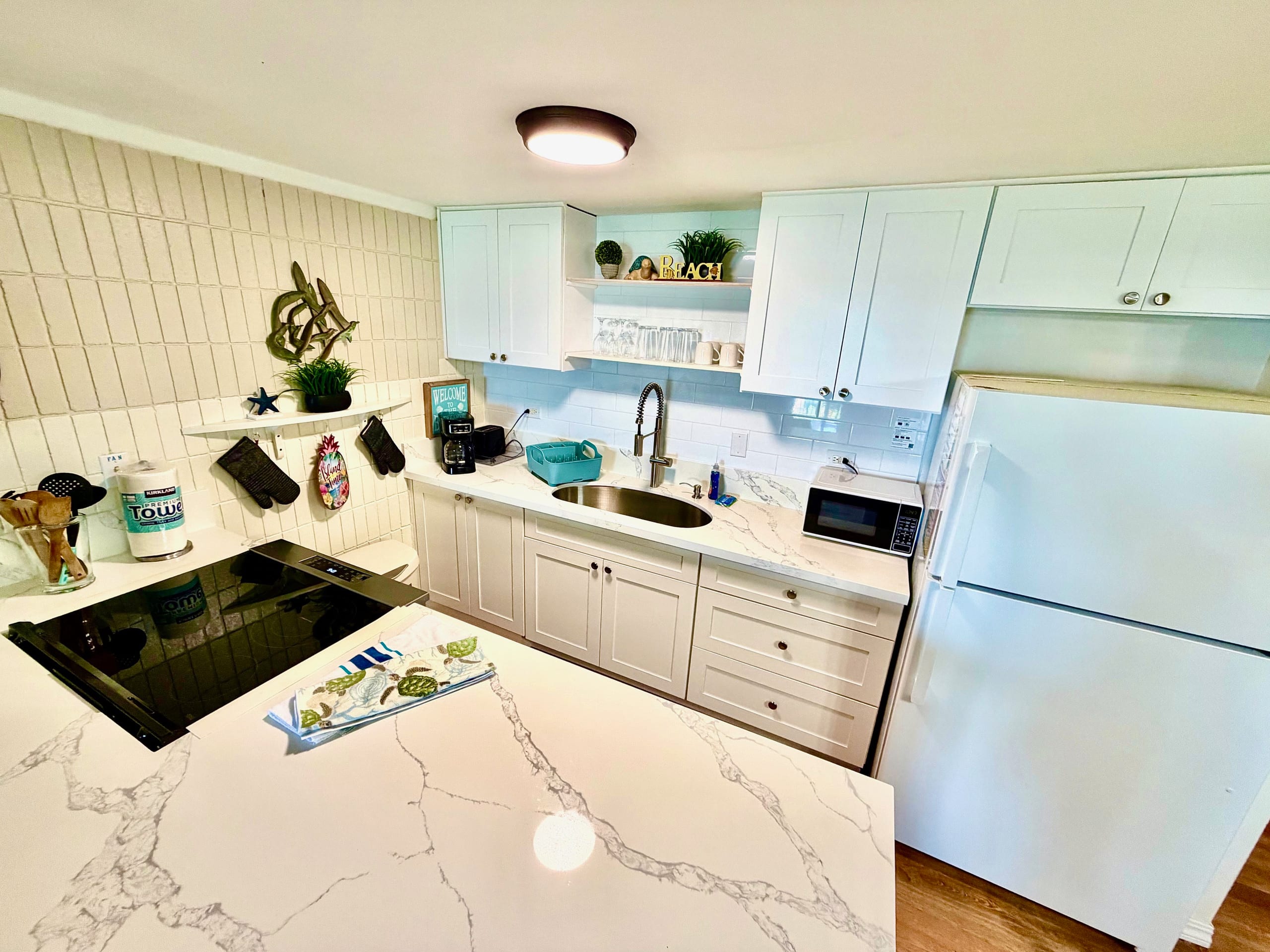 Condo in Hauula · ★4.75 · 1 bedroom · 2 beds · 1 private bath - Image 12