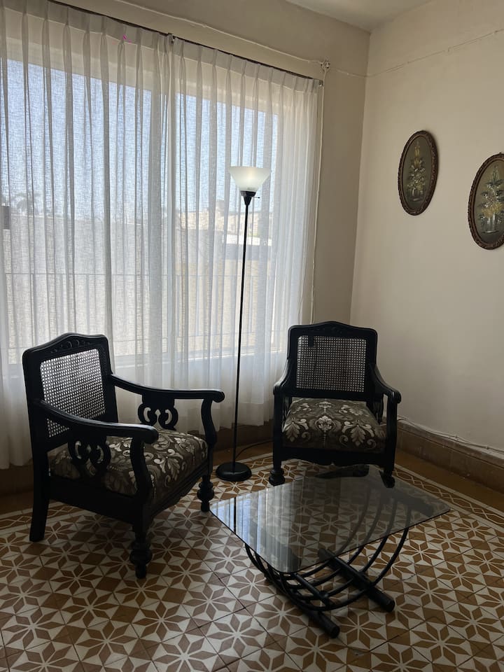 Amplia Suite Vintage Independiente Y Céntrica - Tampico