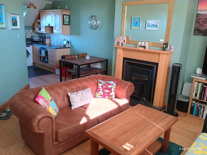 Modern Townhouse In The Uks #3 Seaside Town - Northern Ireland