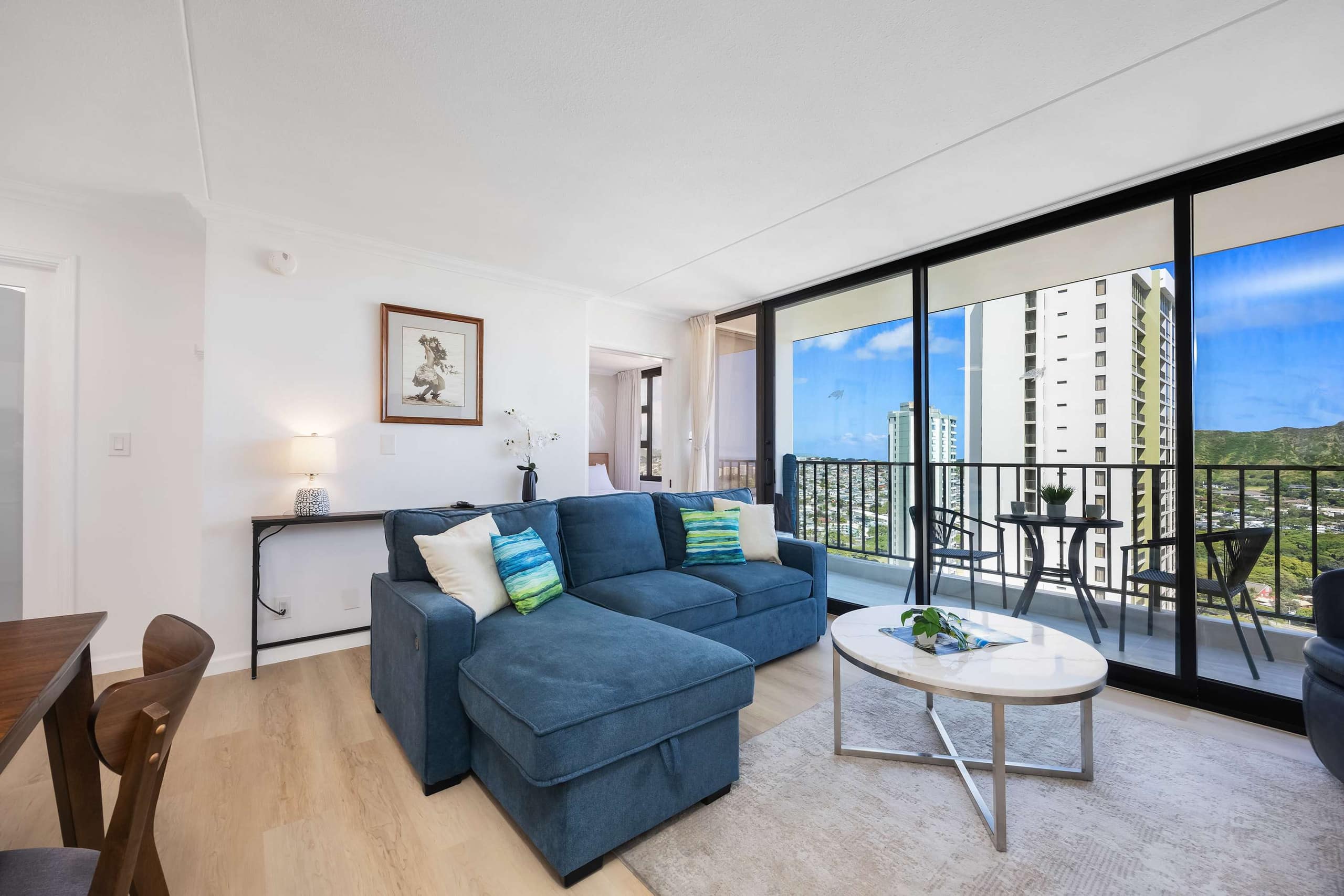 Condo in Honolulu · ★4.84 · 1 bedroom · 3 beds · 1 private bath - Image 6