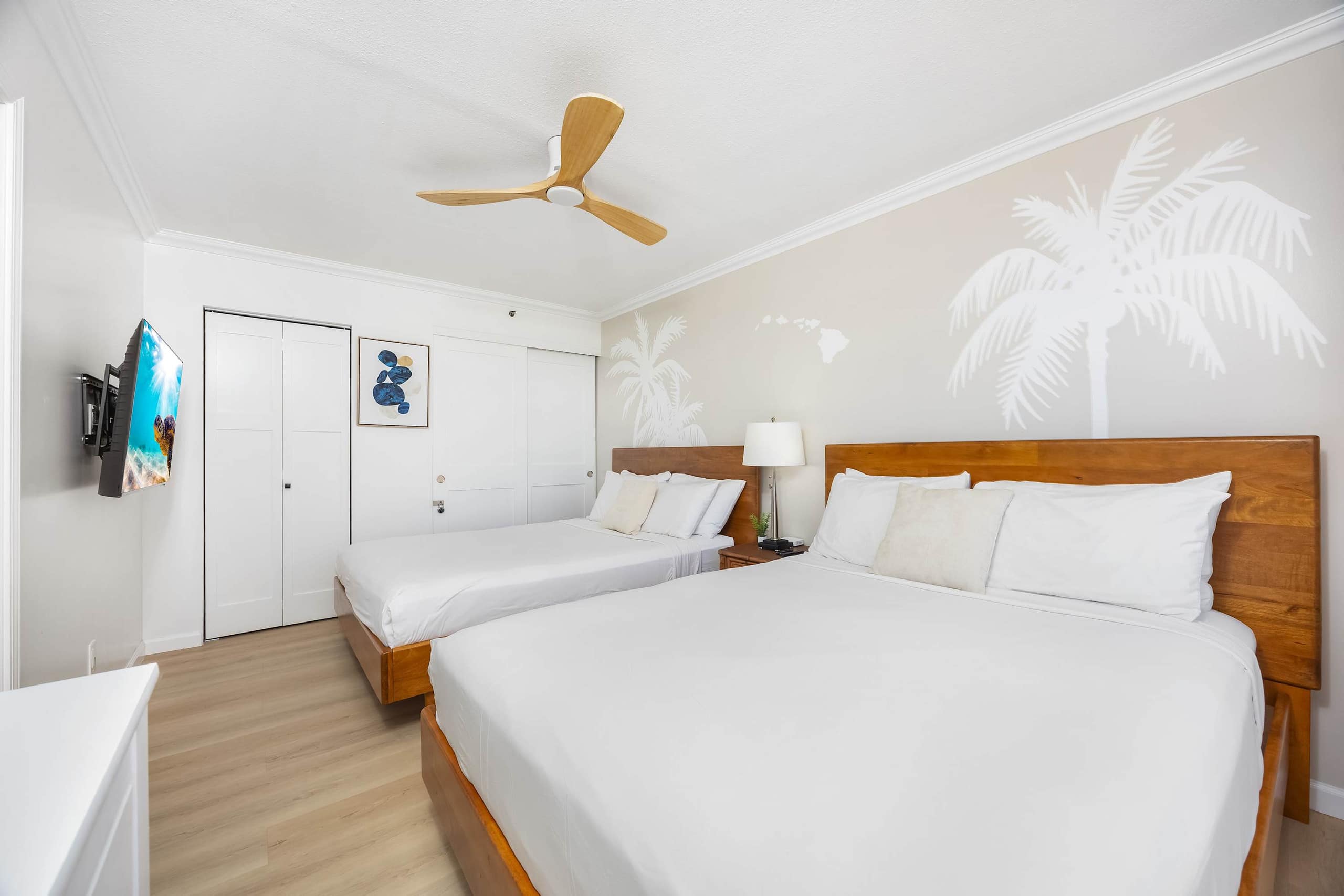 Condo in Honolulu · ★4.84 · 1 bedroom · 3 beds · 1 private bath - Image 19