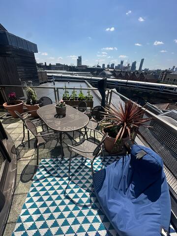 Borough Market Penthouse gallery image 4