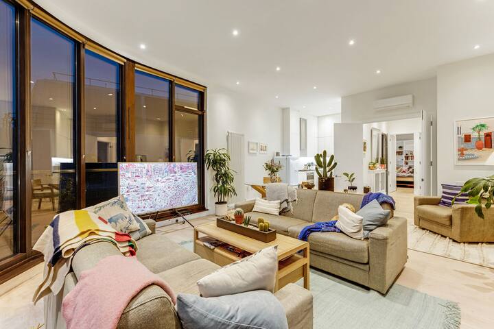 Borough Market Penthouse gallery image 3