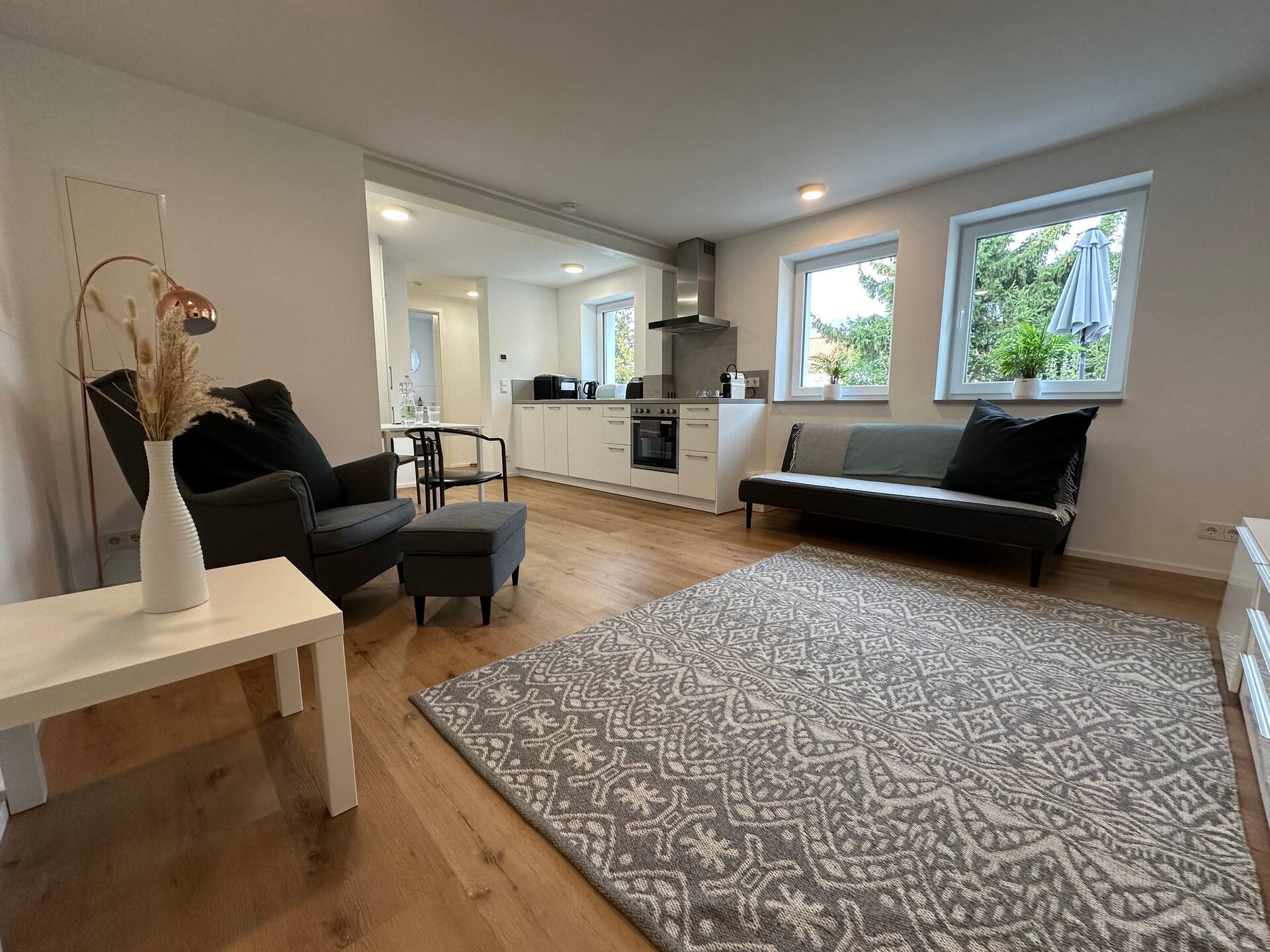 Nice apartment with private terrace & garden