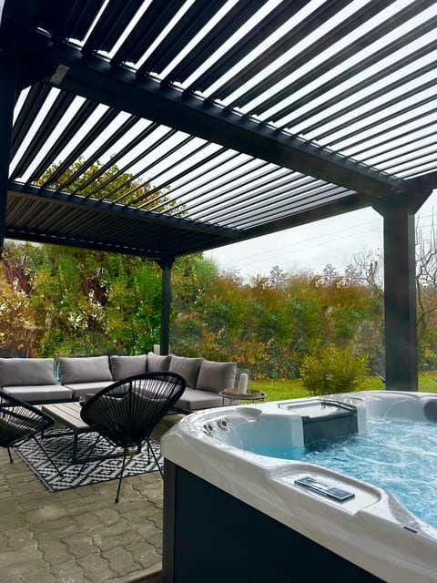 Guesthouse with a porch