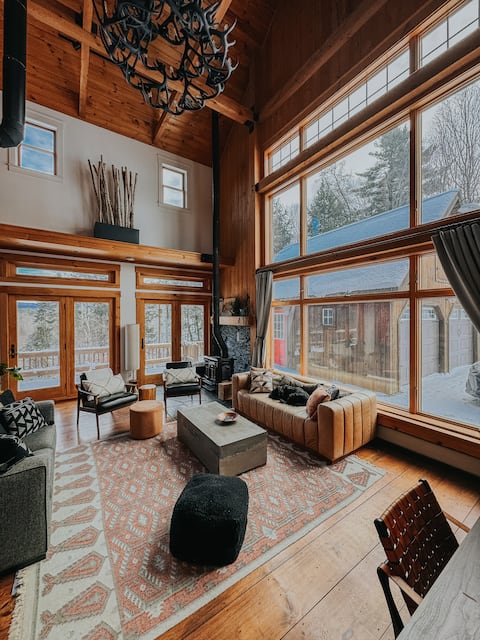 Modern Post&Beam w/ Hot Tub, Waterfall, Mtn. Views