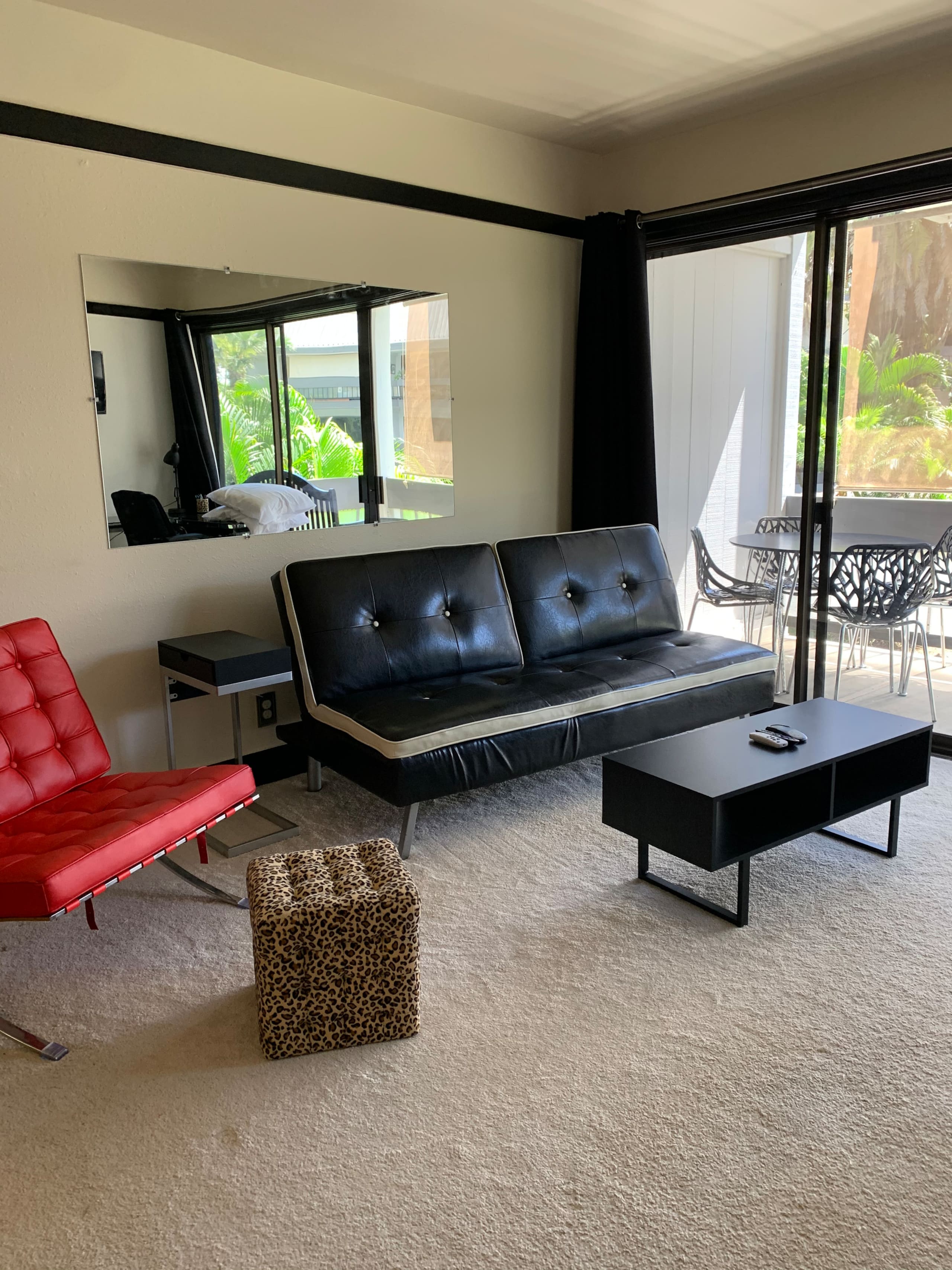 Condo in Hilo · ★4.69 · Studio · 1 bed · 1 private bath - Image 3