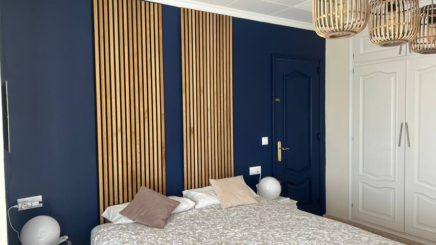 Envie bleue gallery image 5