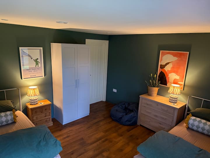 Schlafzimmer 2