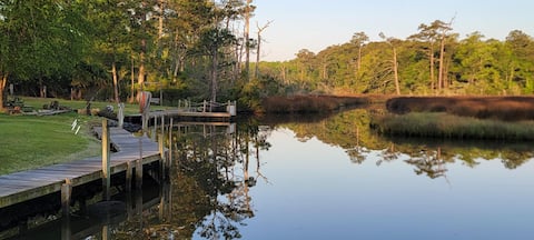 Family Retreat on 2 Acres close to Lejeune & Beach