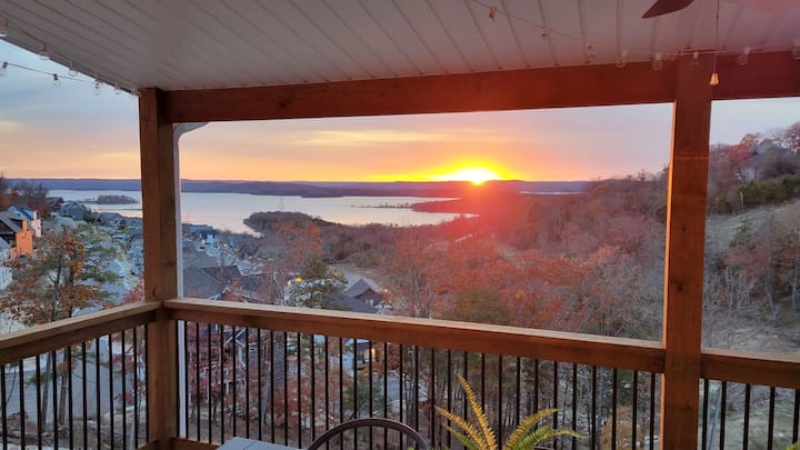 Stunning Lakeview-free Tix-cmty Pools-hottub - Branson, MO