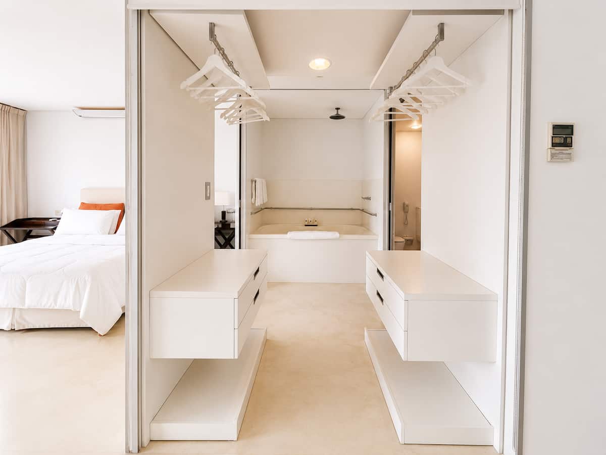 Suite King, Jacuzzi y balcón a Plaza, fotografía 7 de 11