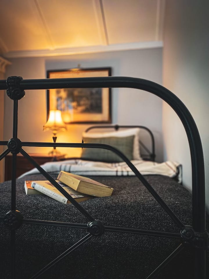 غرفة النوم 2