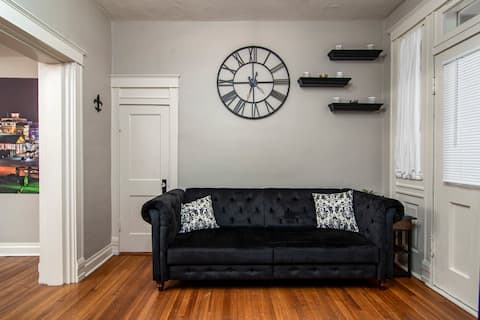 Top performing Airbnb: Charming New Orleans-Style Apartment Downtown! in Little Rock