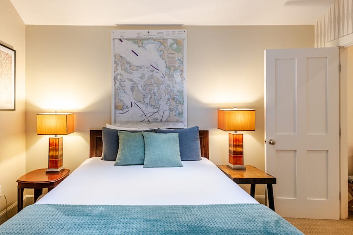 "הילדים שלנו אהבו את הנחל מאחורי השכונה ואת הנוף להר. האופה היה מדהים." - ביקורת אורח