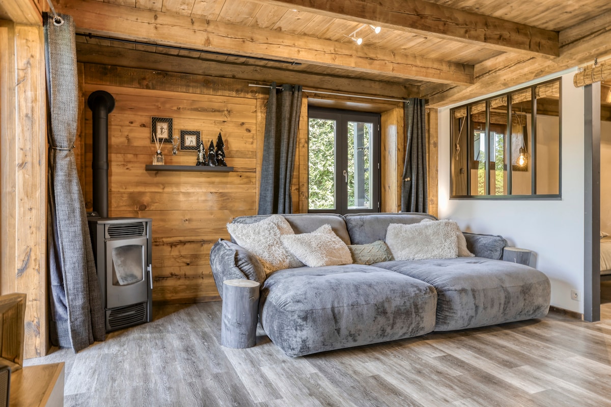Successful Airbnb property: Apartment in cottage, exceptional views in La Plagne Tarentaise
