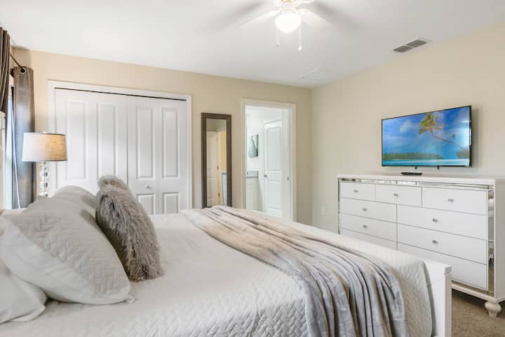 4931 Windermere Ave (13).jpg