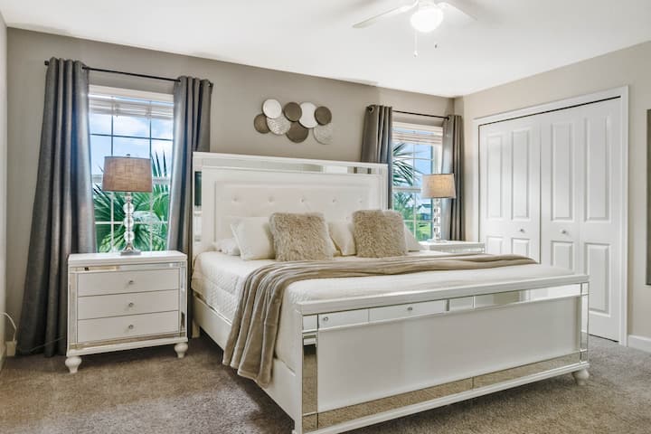 4931 Windermere Ave (11).jpg