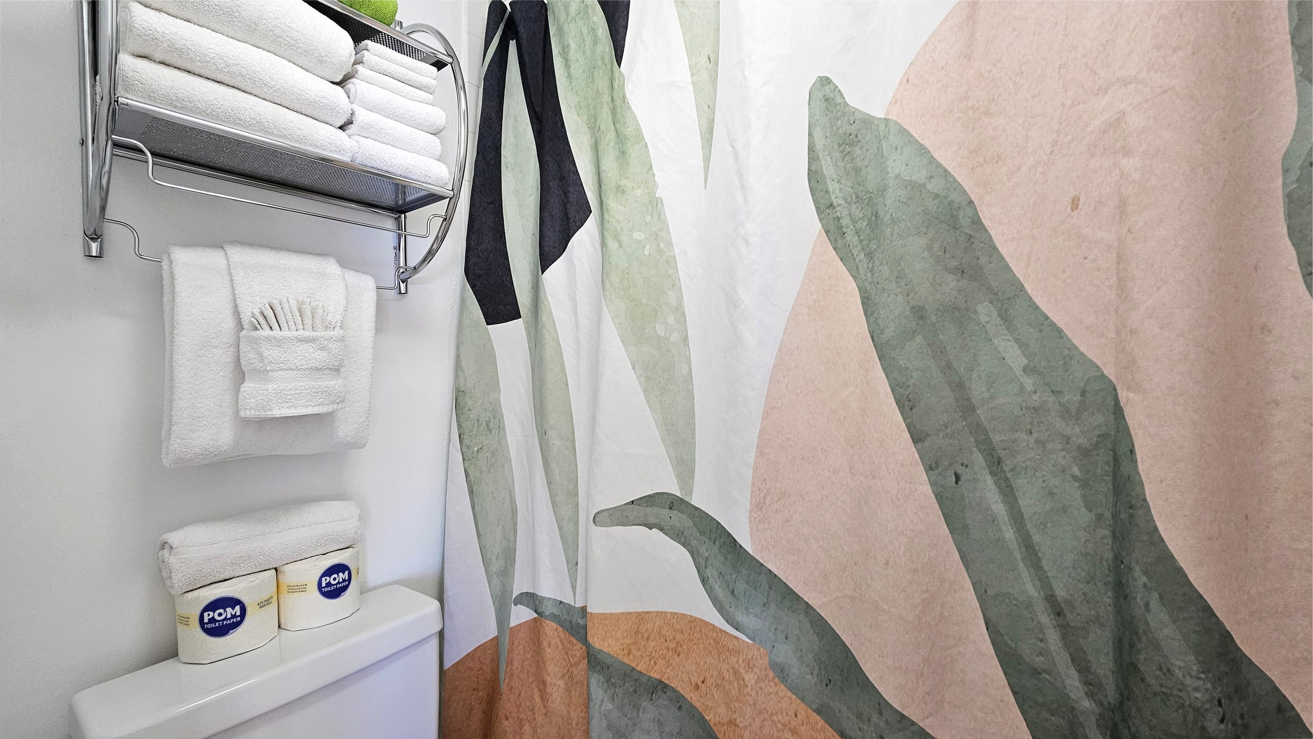 Comfortable King Bed Studio w/ Partial Ocean-View - Image 7