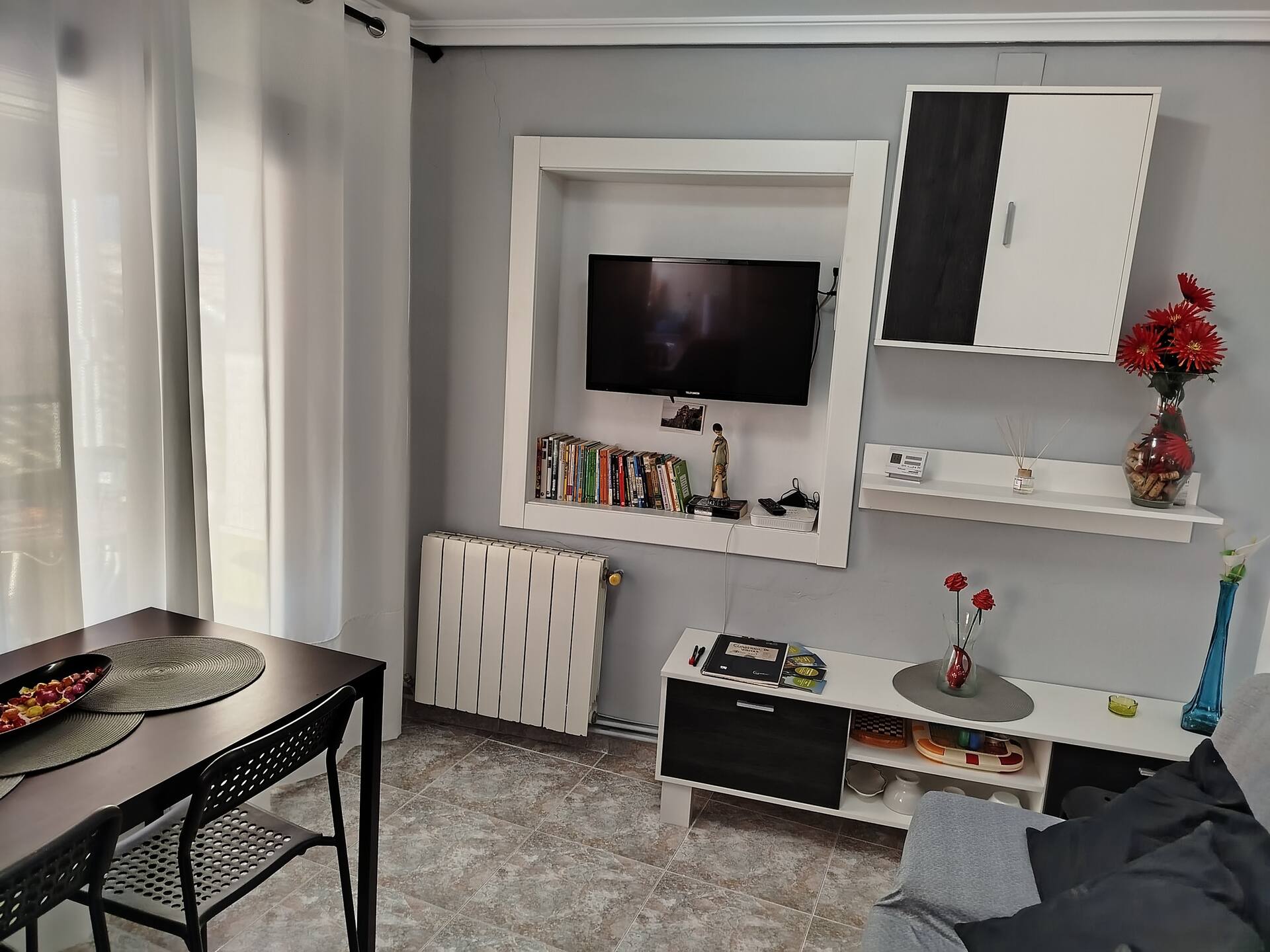 Belinda's apartment is very centrally located