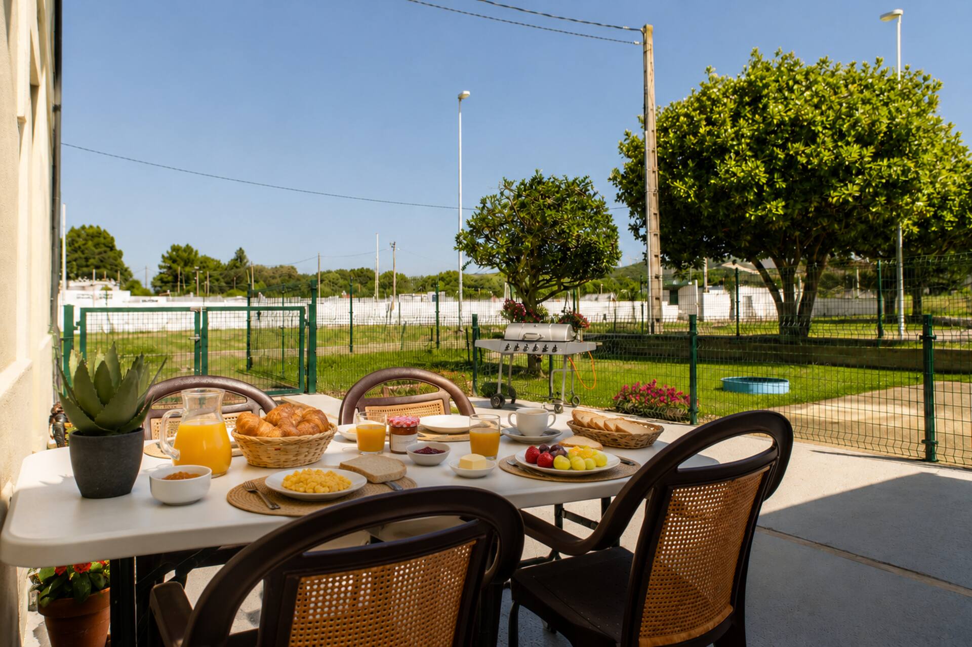 La Oca | Playas de Navia | 4 pax | BBQ | Patio