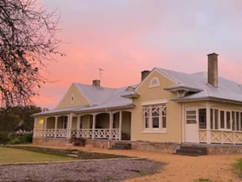 Exclusive Barossa country lodge/retreat