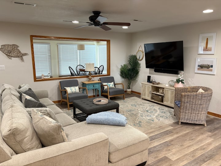 Second Wind~4 Bdrm, Steps2beach,gas Firepit, Pets! - Nags Head, NC