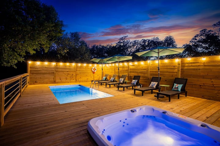 Luxury Log Cabin W/ Private Pool, Hot Tub & Golf - Texas