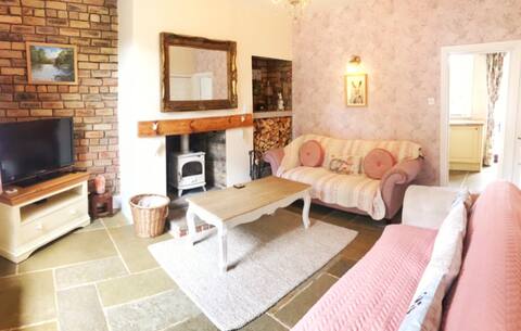 Riverwood Cottage Full home at the heart of nature