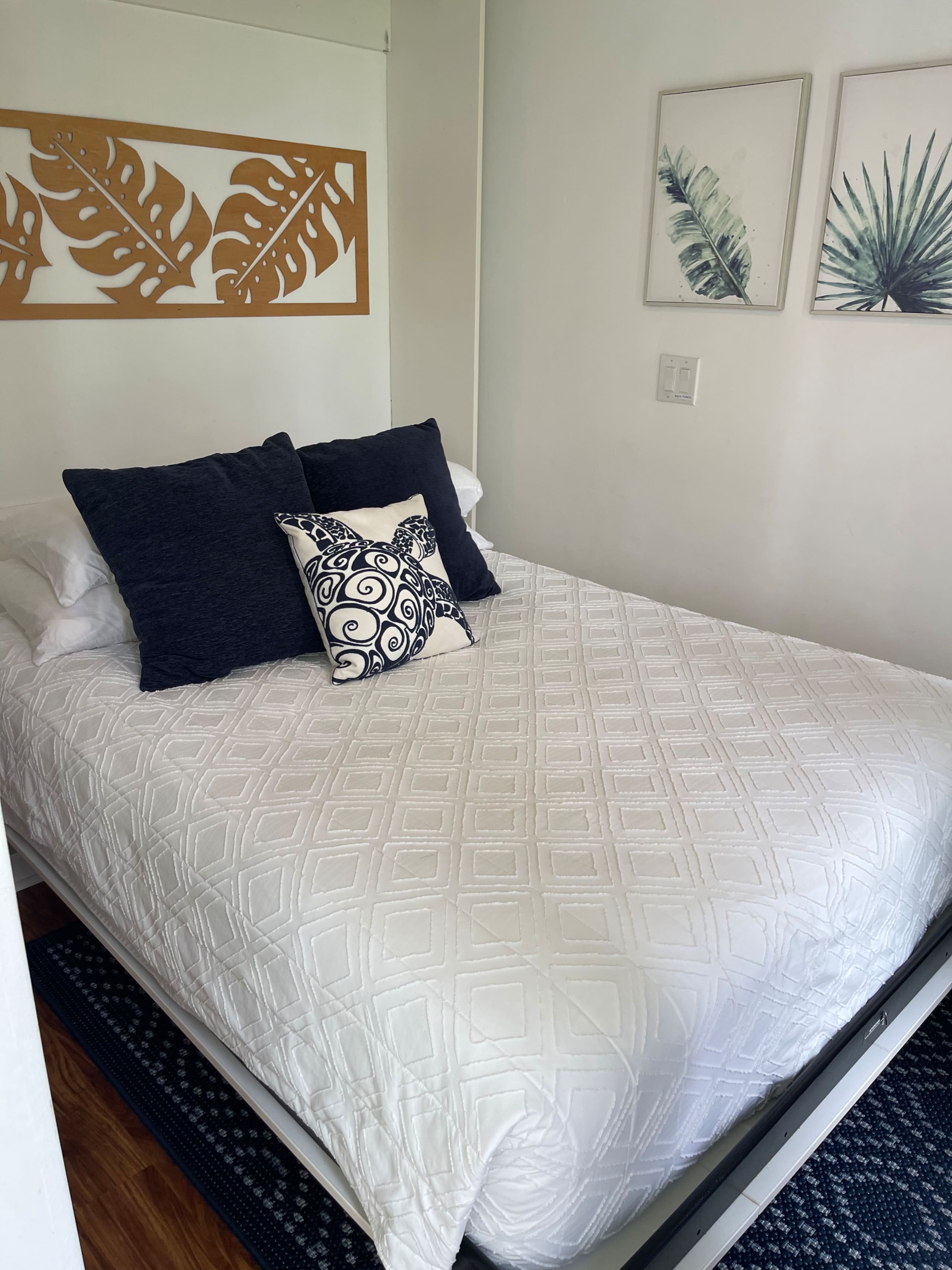 Condo in Kahuku · ★4.94 · 2 bedrooms · 2 beds · 1 bath - Image 5