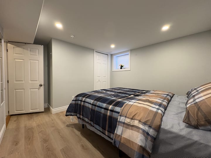 Relaxing Stay In Windsor Near Ambassador Bridge - Windsor