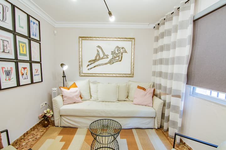 Casa Bella Vista: Mid-century Villa In The Centre - Torrox
