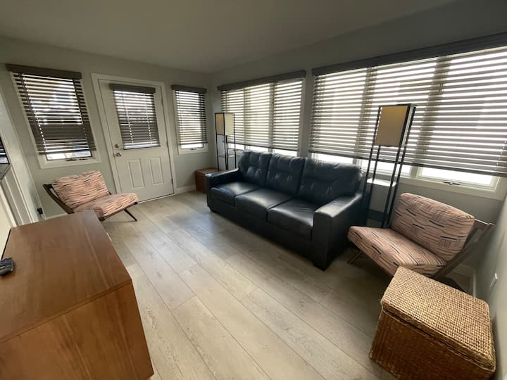 Sala con sofá cama