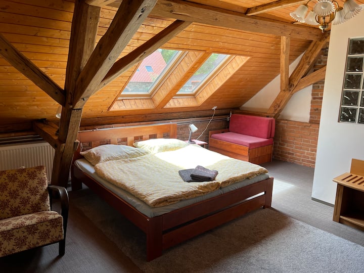 Chumba cha kulala hadi uani 