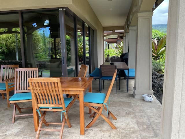 Amazing Oceanfront Estate close to Magic Beach gallery image 4