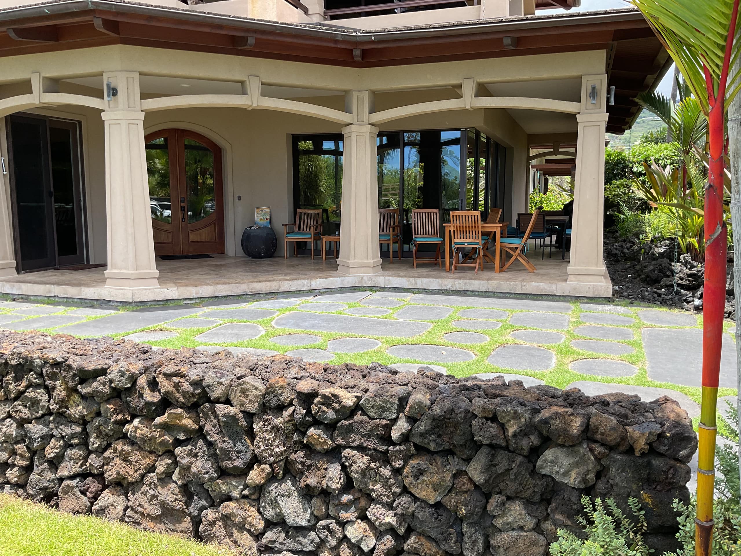 Home in Kailua-Kona · ★4.93 · 4 bedrooms · 7 beds · 5.5 baths - Image 3