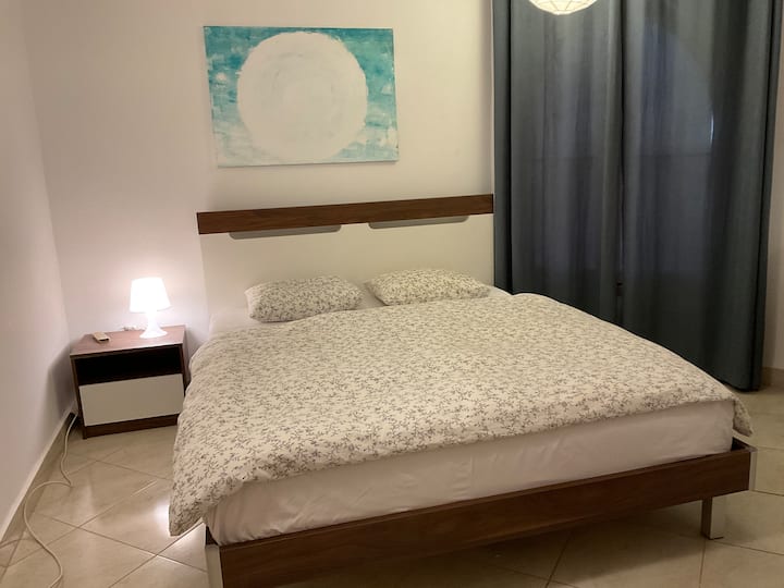 Schlafzimmer 1