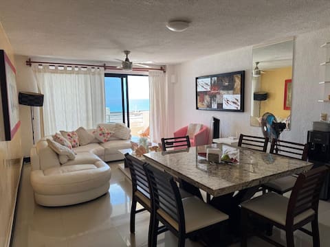 PEZ VELA Suite