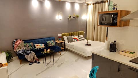 Modern studio room in Patliputra colony!