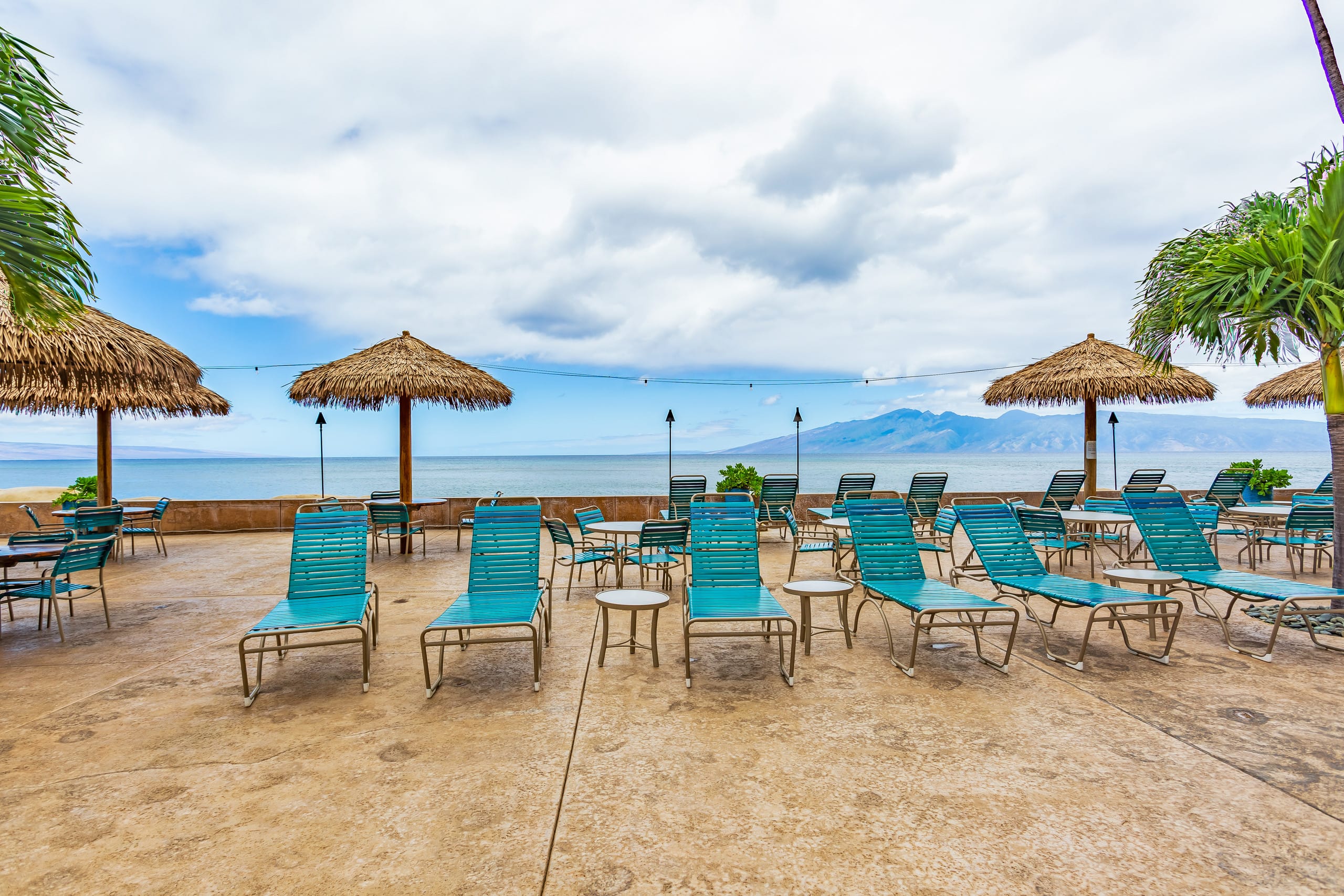 Condo in Lahaina · ★4.98 · Studio · 2 beds · 1 bath - Image 32