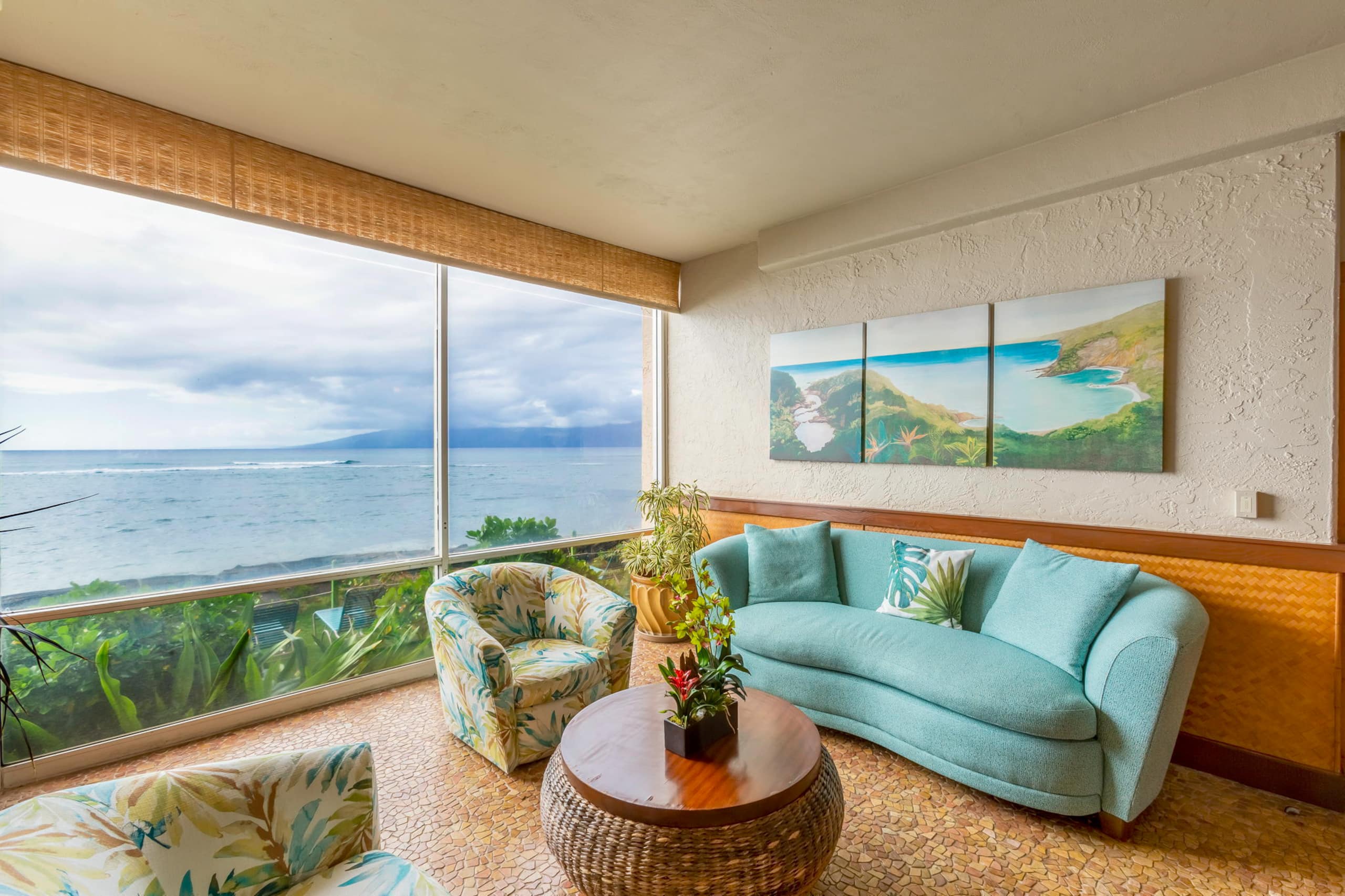 Condo in Lahaina · ★4.98 · Studio · 2 beds · 1 bath - Image 35