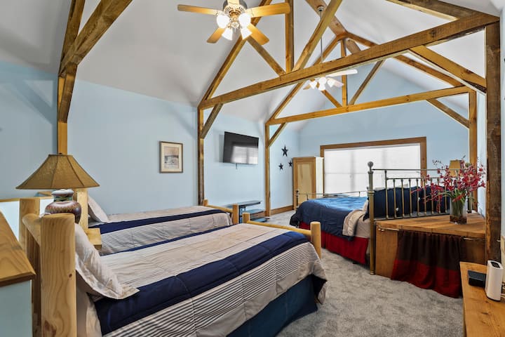 Upstairs loft.