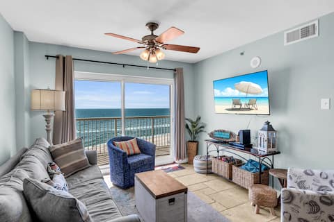 Top performing Airbnb: Right on the Beach! Great location in OB in Orange Beach