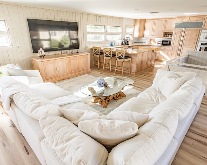 Oceanview 2br W/ Private Beach Access - Boynton Beach, FL